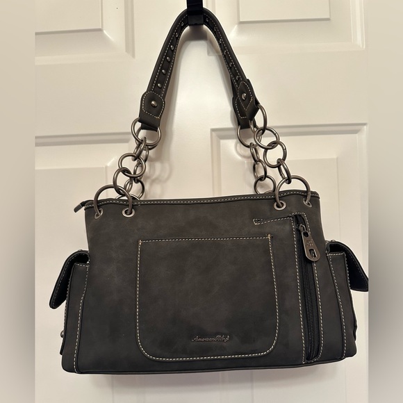 American Bling Studded Concealed Carry Shoulder Bag – Western Style - Picture 6 of 15